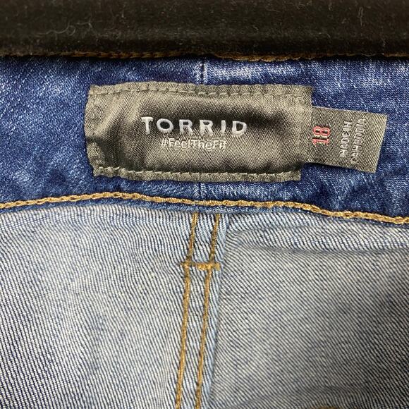 Torrid 3.5 Inch Vintage Stretch High Rise Denim Shorts Sz.18W - Picture 8 of 13